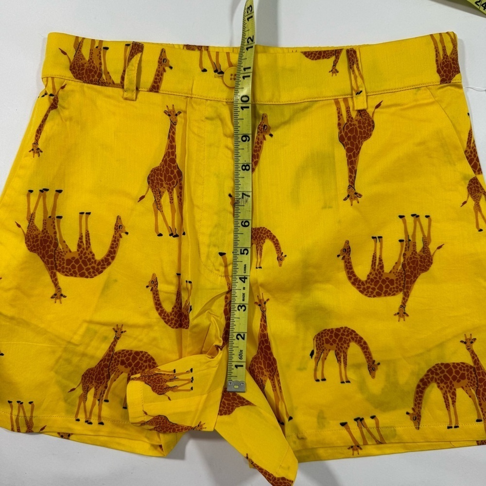 New ModCloth The Spring of Things Shorts Yellow Giraffes - Picture 8 of 8